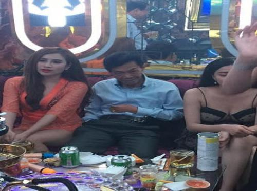 Pesta karaoke dalam jarak jauh