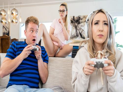 Seorang gadis yang terlalu mabuk untuk bermain game tanpa disadari kehilangan pacarnya karena sahabatnya